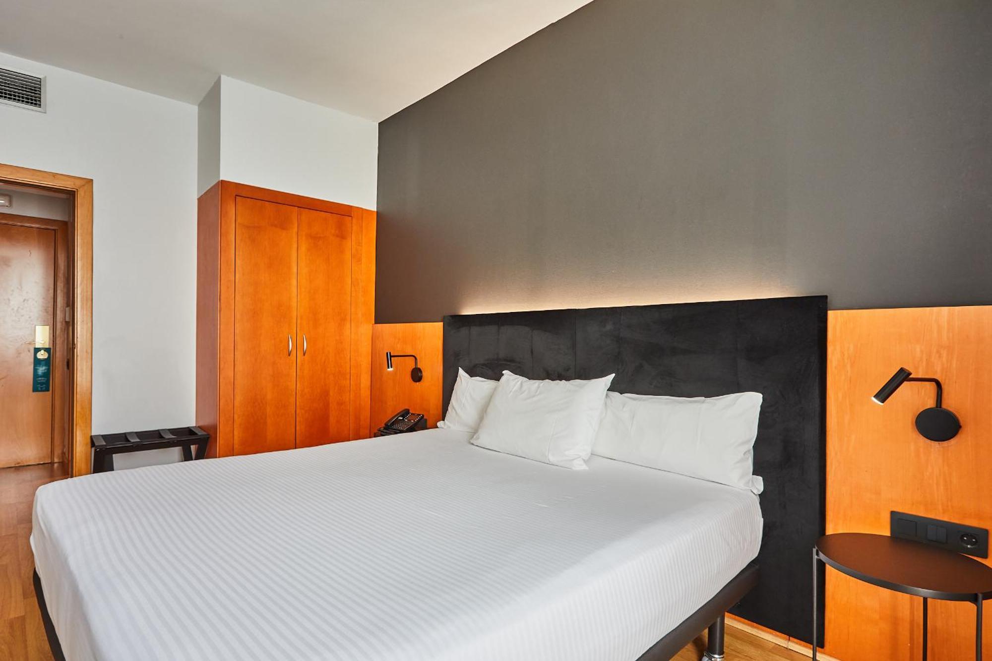Hotel Silken Sant Gervasi Barcelona Exterior foto